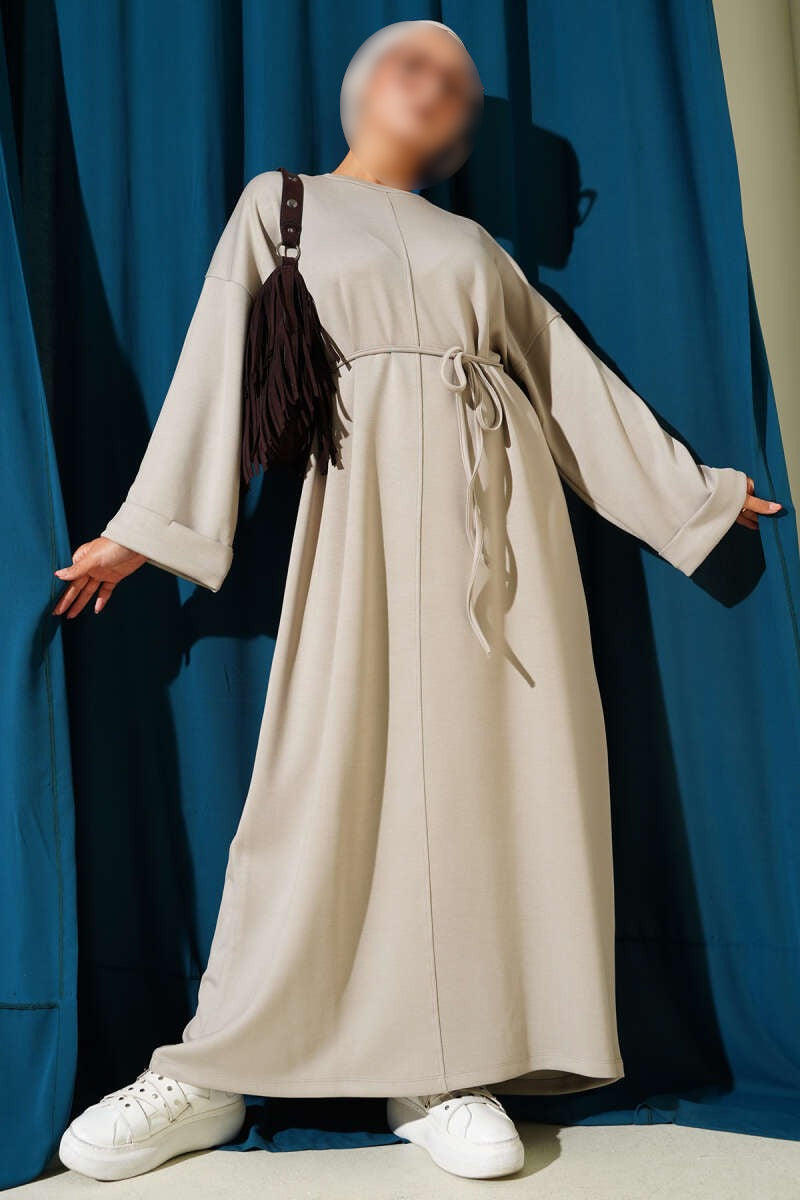 Robe ample à deux manches et ceinture en corde, beige pierre