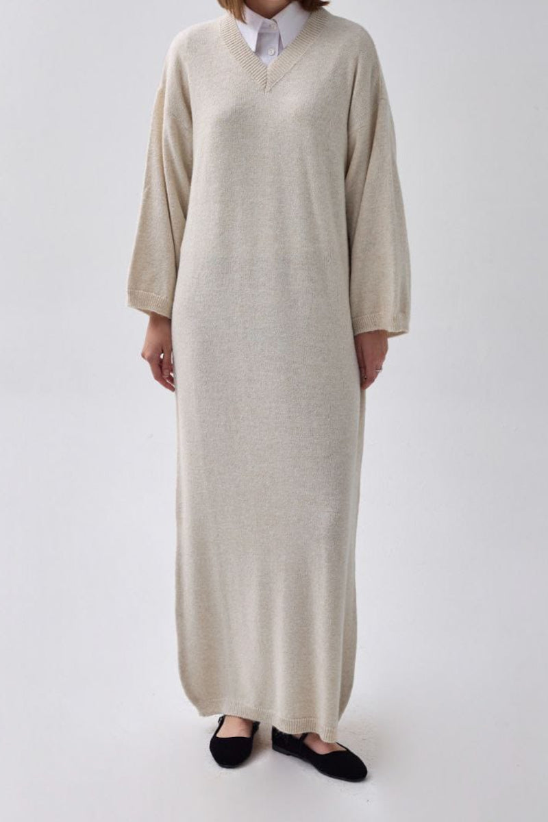 Robe en maille à col V couleur pierre